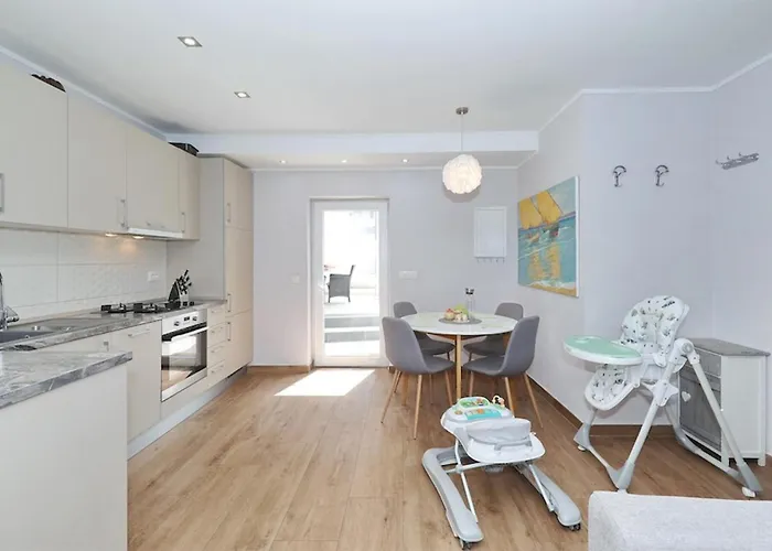 Casa vacanze Stunning In Bast
