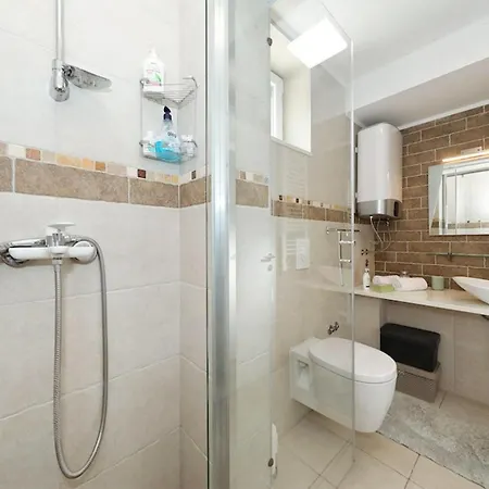 In With Kitchen